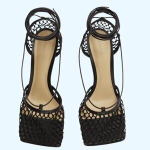 Bottega Veneta - Stretch Lace-up Sandal In Noir (Black)